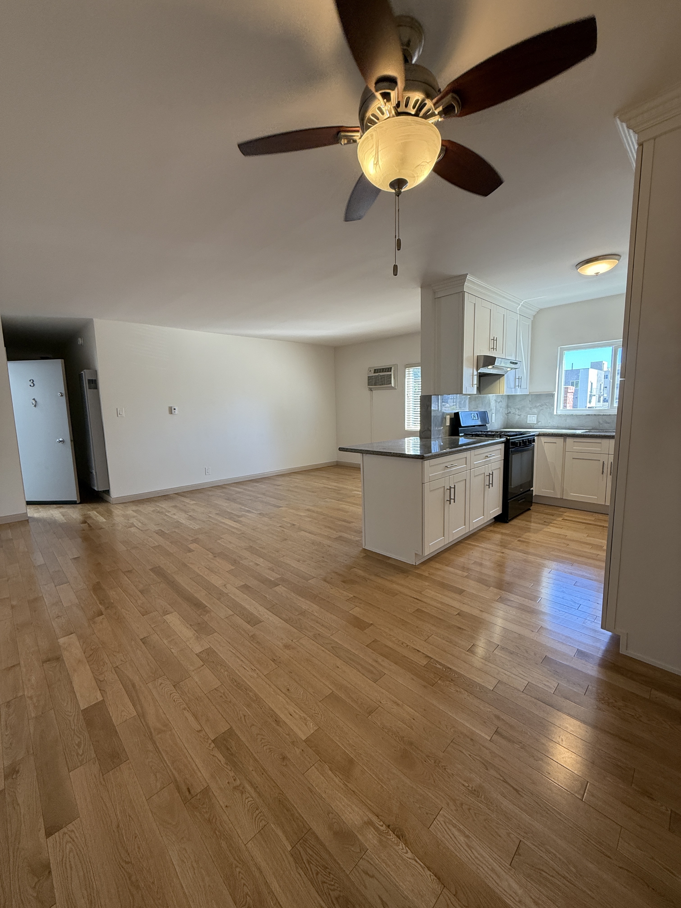 5648 Case Avenue, Apt 3