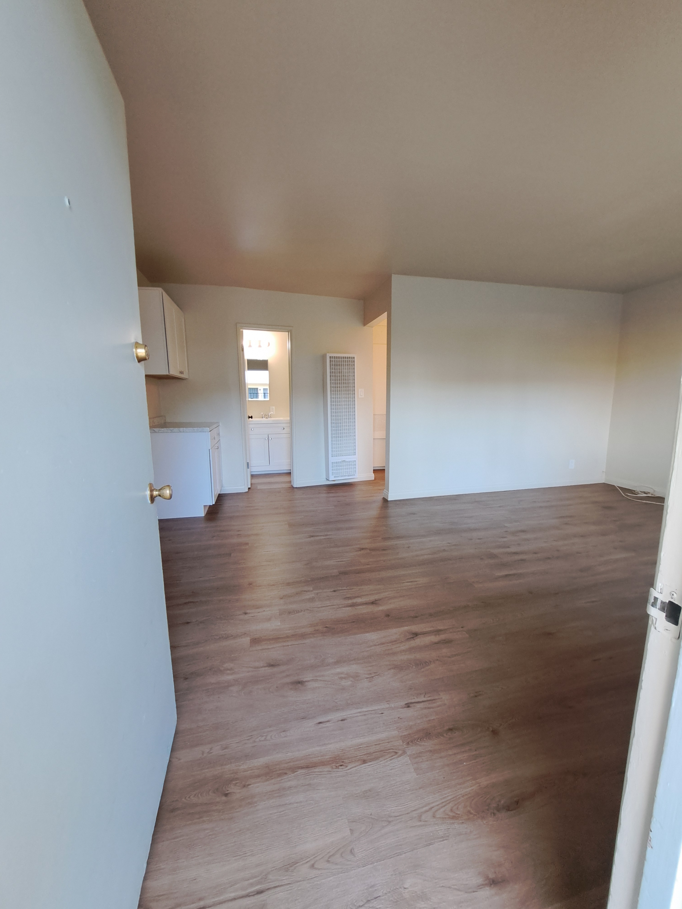 301 N. Hollywood Way, Apt. B