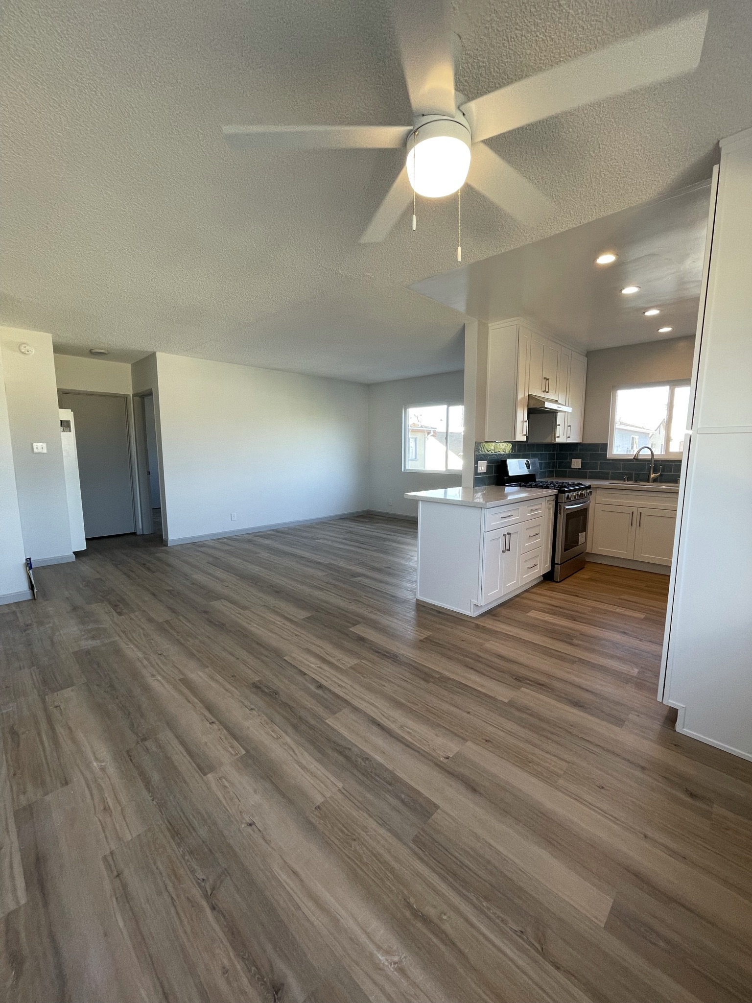 5648 Case Avenue - 6