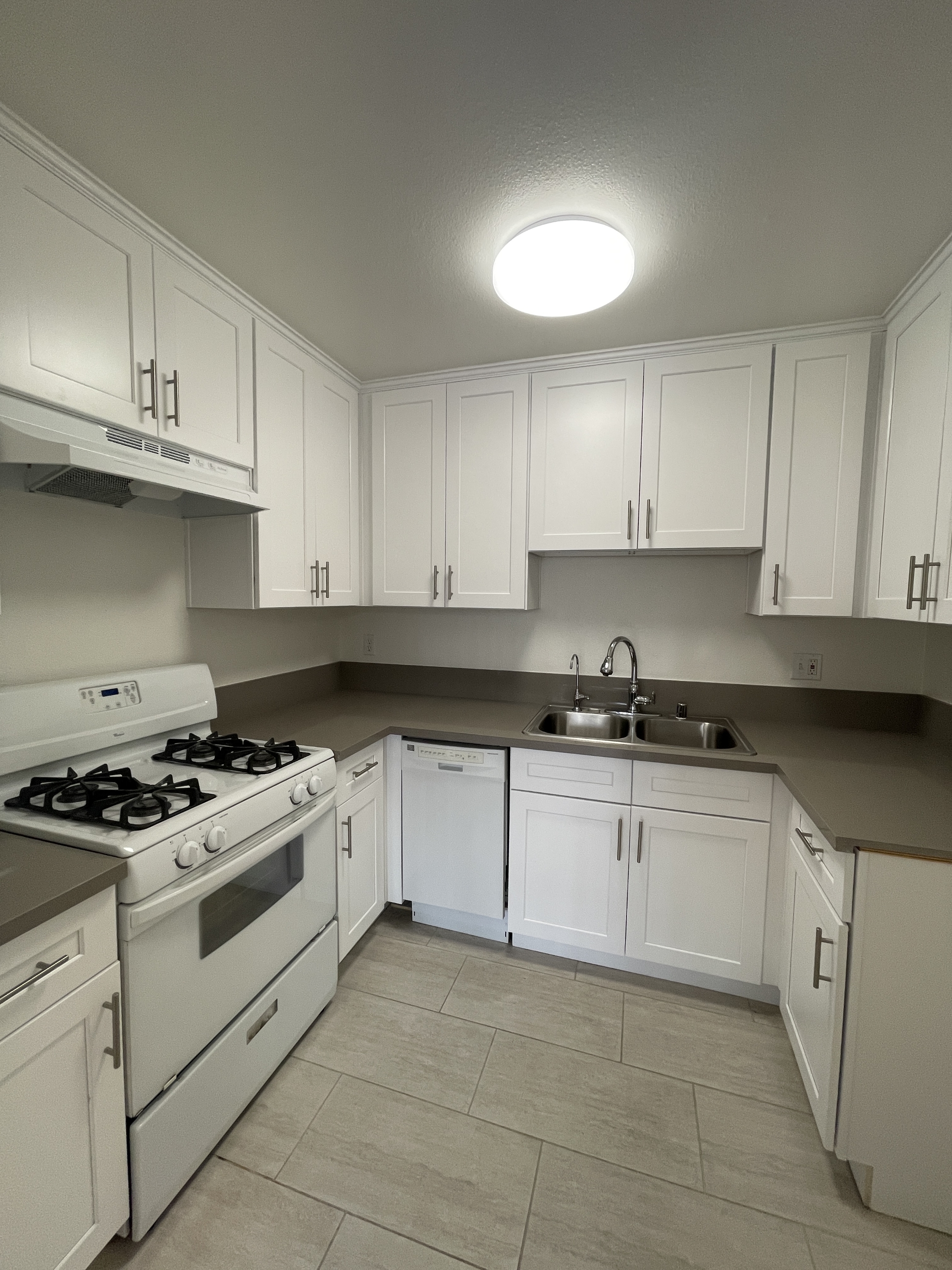 329 W. Lomita Ave., Apt. 206